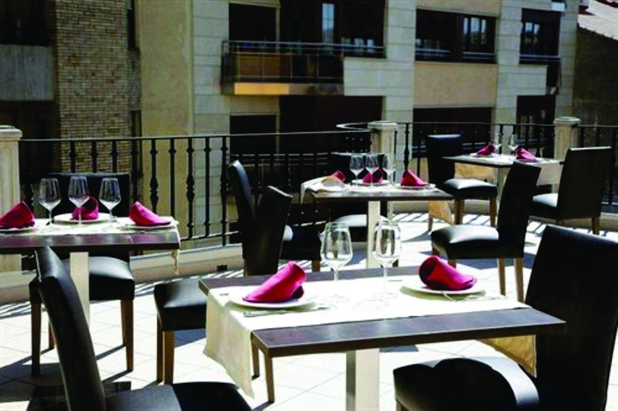 Hotel Villa de Aranda Aranda de Duero Exterior foto